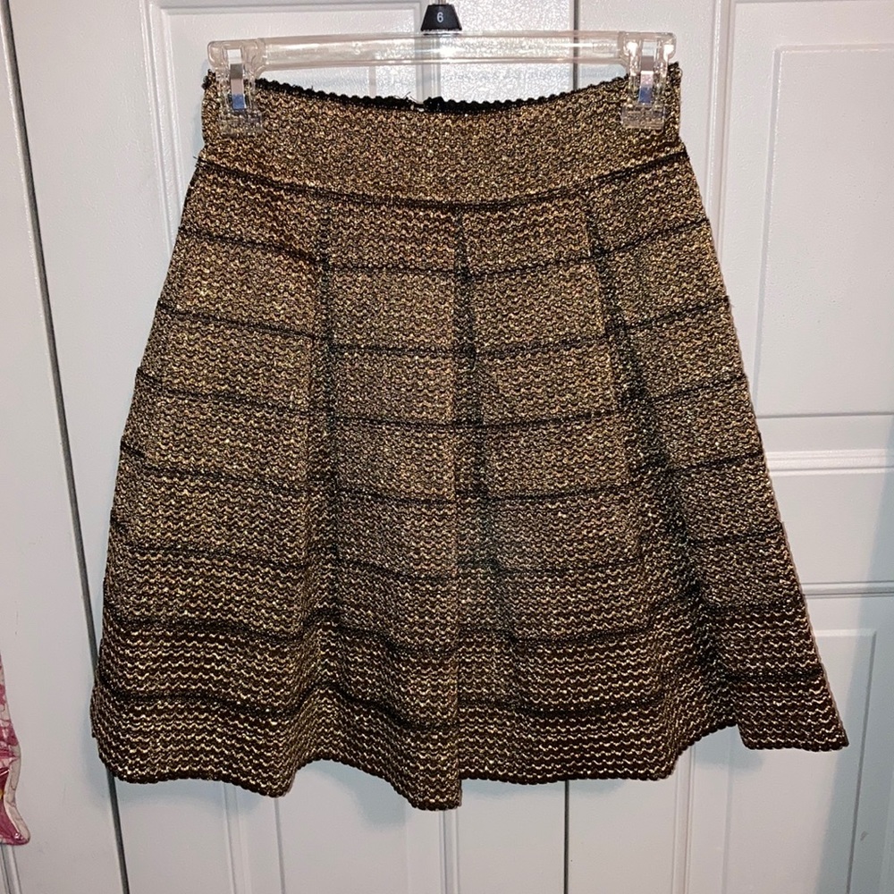 ✨SPARKLY GOLD SKIRT✨